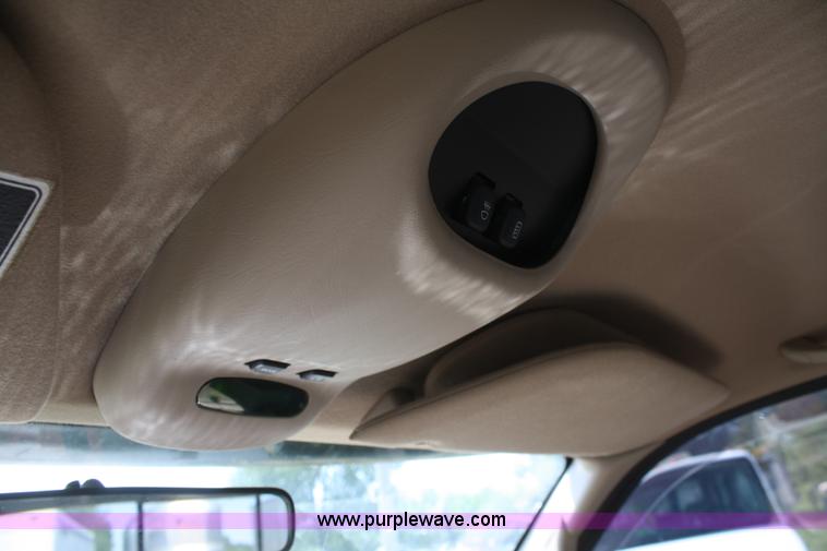 image for item A2376 2002 Ford F650 Super Crewzer truck