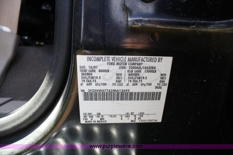 image for item A2376 2002 Ford F650 Super Crewzer truck