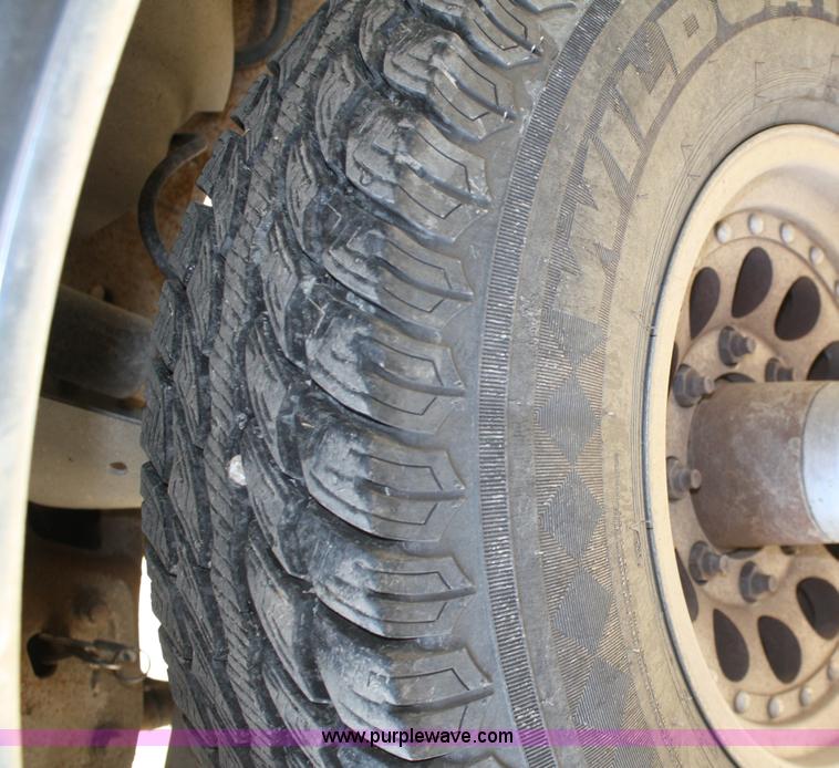 image for item A2457 1993 Ford F250 XLT supercab pickup truck