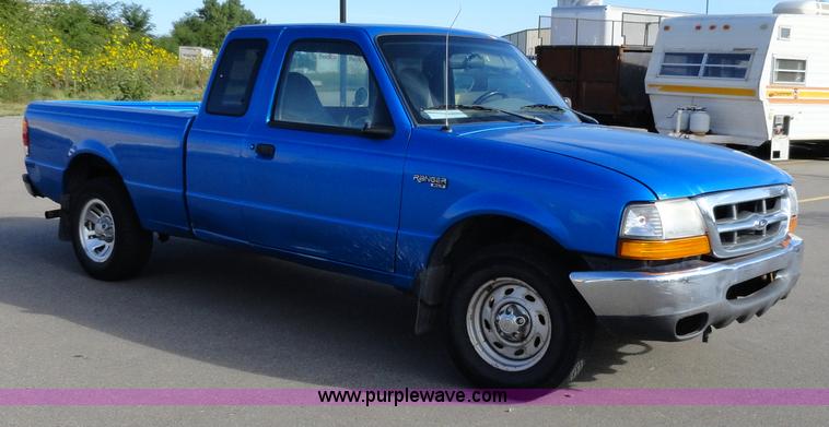 image for item A3100 1999 Ford Ranger XLT supercab pickup truck