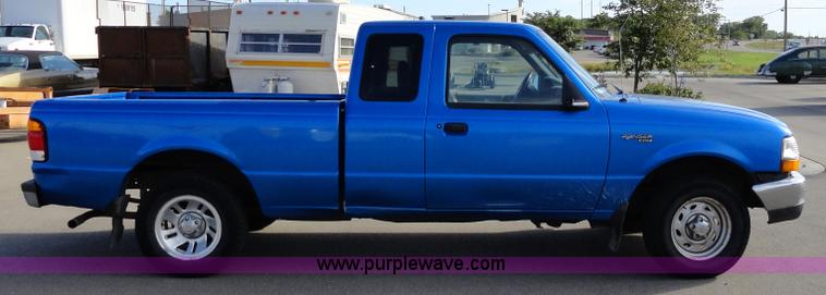 image for item A3100 1999 Ford Ranger XLT supercab pickup truck