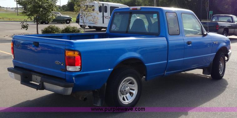 image for item A3100 1999 Ford Ranger XLT supercab pickup truck