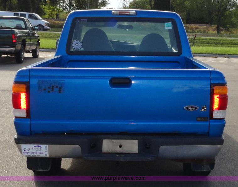 image for item A3100 1999 Ford Ranger XLT supercab pickup truck