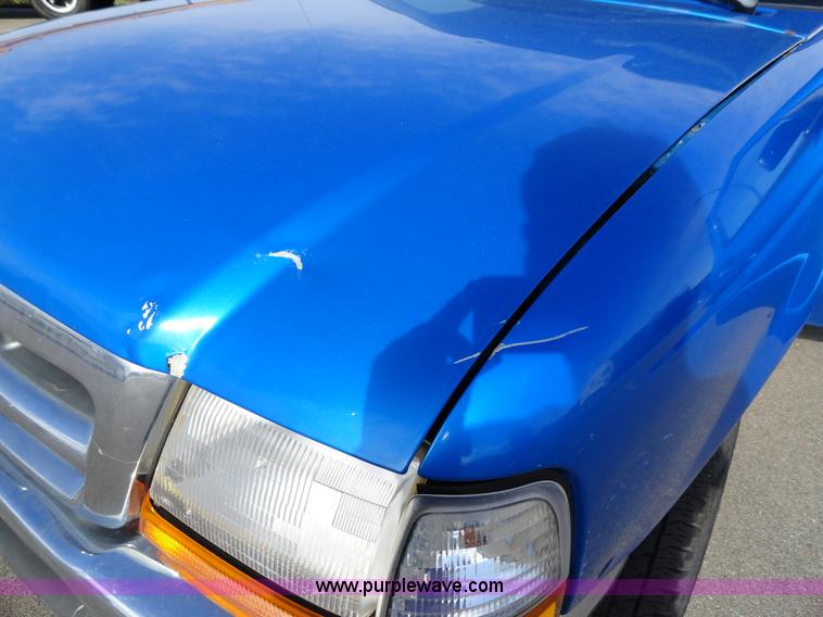 image for item A3100 1999 Ford Ranger XLT supercab pickup truck
