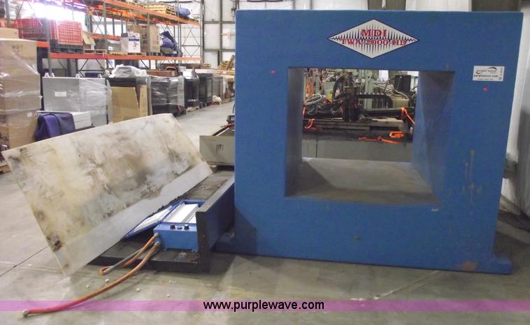 image for item A4014 2009 MDI TWA-2000-HD metal detector system