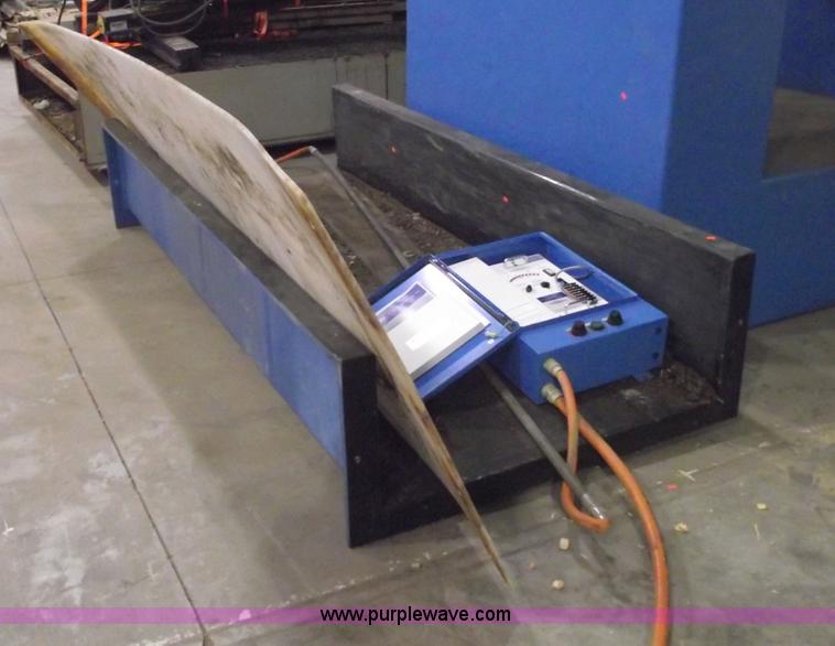 image for item A4014 2009 MDI TWA-2000-HD metal detector system