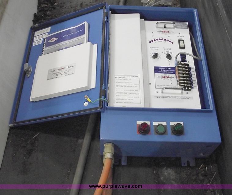 image for item A4014 2009 MDI TWA-2000-HD metal detector system