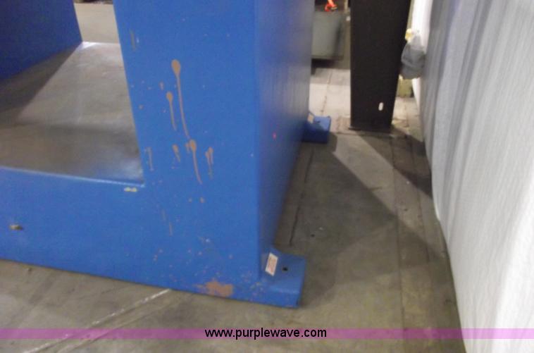 image for item A4014 2009 MDI TWA-2000-HD metal detector system