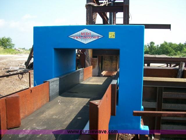 image for item A4014 2009 MDI TWA-2000-HD metal detector system