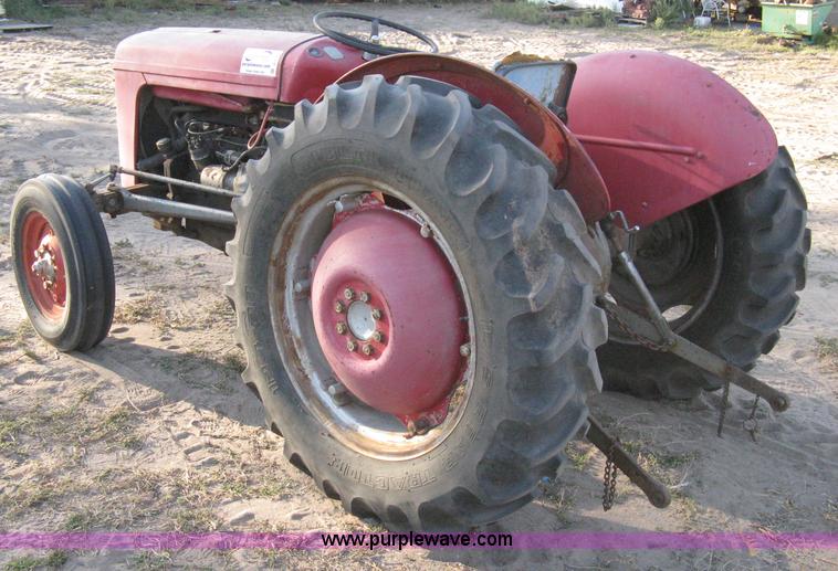 image for item A4385 Massey-Ferguson TO35 tractor