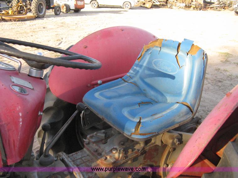 image for item A4385 Massey-Ferguson TO35 tractor