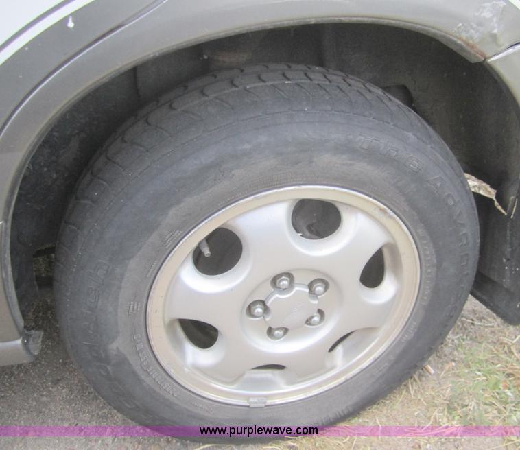 image for item B5509 1996 Subaru Legacy