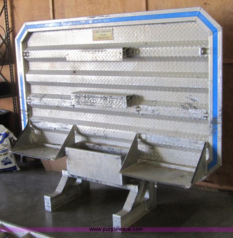 image for item B9028 Aluminum semi headache rack