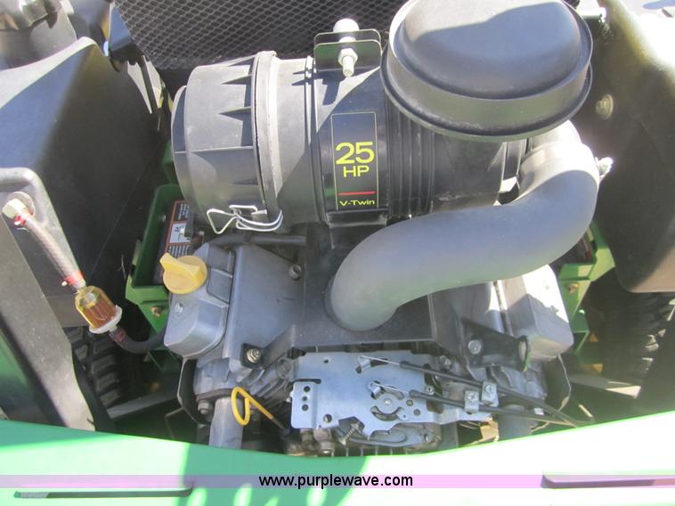 image for item B9029 2007 John Deere 757 lawn mower