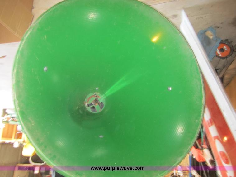 image for item C5034 2008 Frontier spreader