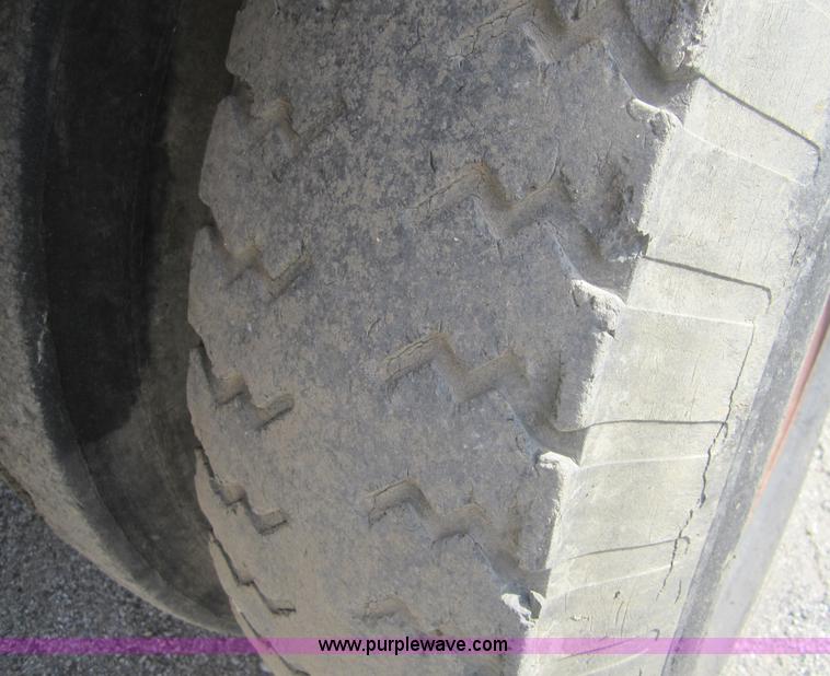 image for item C5062 1958 International R190 truck with drilling rig