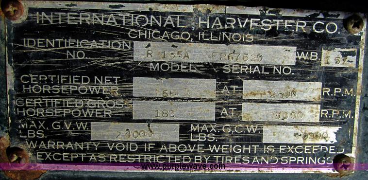 image for item C5062 1958 International R190 truck with drilling rig