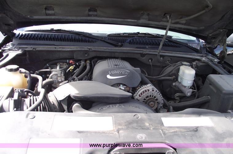 image for item C5557 2001 Chevrolet Suburban 1500 LT SUV