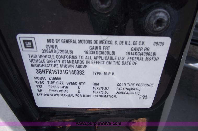 image for item C5557 2001 Chevrolet Suburban 1500 LT SUV