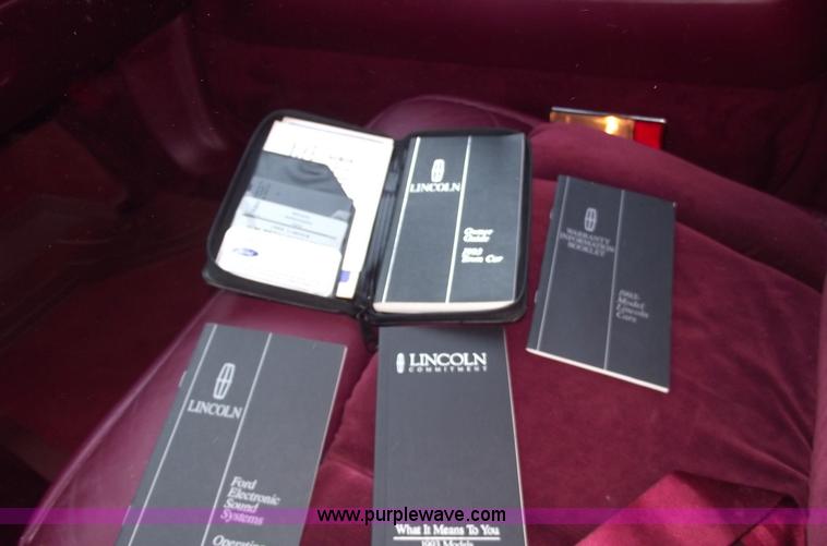 image for item C5564 1993 Lincoln Town Car Cartier