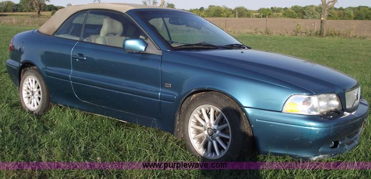 image for item C5565 1999 Volvo C70 LT convertible