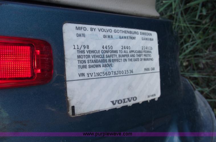 image for item C5565 1999 Volvo C70 LT convertible