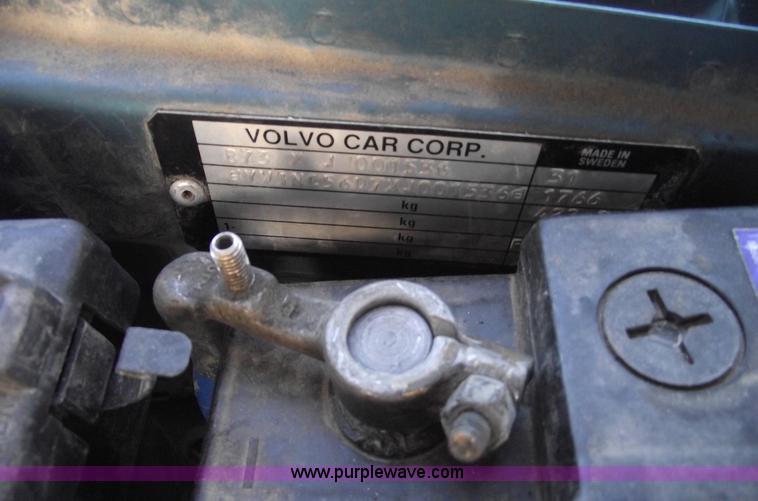 image for item C5565 1999 Volvo C70 LT convertible