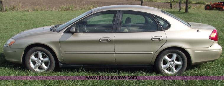 image for item C5566 2001 Ford Taurus SES