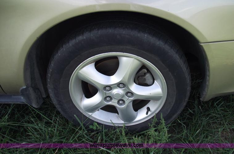 image for item C5566 2001 Ford Taurus SES