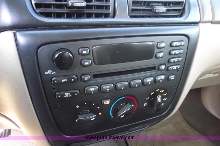 image for item C5566 2001 Ford Taurus SES