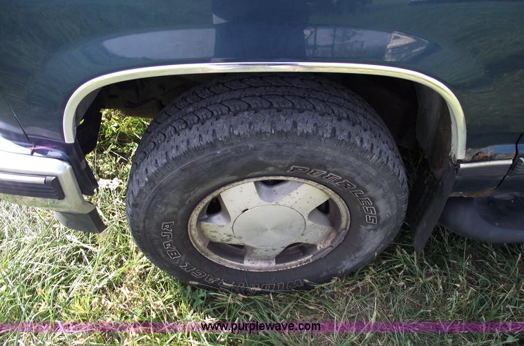 image for item C5567 1995 GMC Yukon SLT SUV