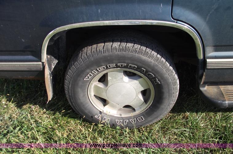 image for item C5567 1995 GMC Yukon SLT SUV