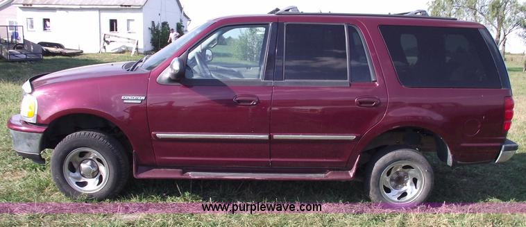 image for item C5568 1997 Ford Expedition XLT SUV