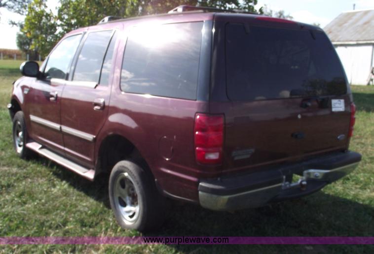 image for item C5568 1997 Ford Expedition XLT SUV