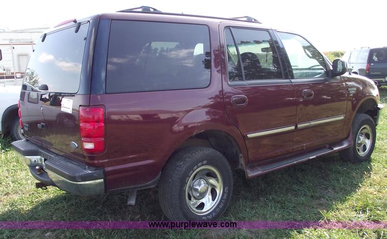 image for item C5568 1997 Ford Expedition XLT SUV