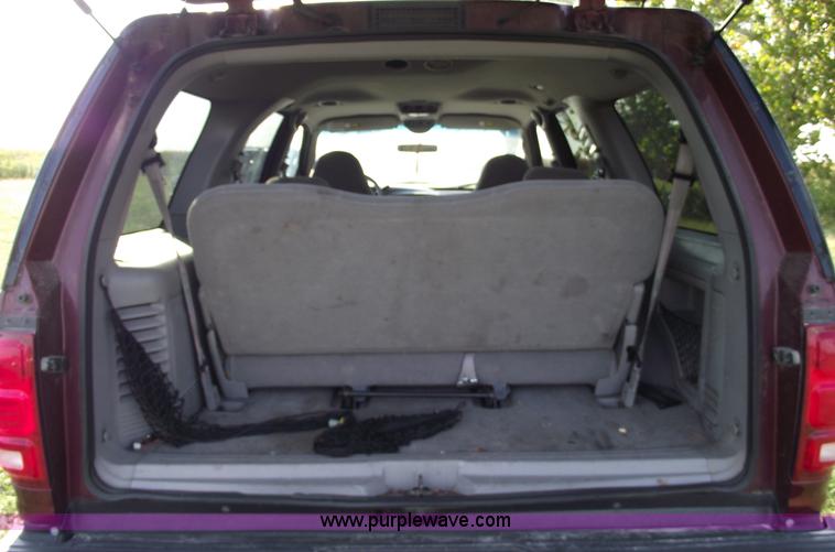 image for item C5568 1997 Ford Expedition XLT SUV