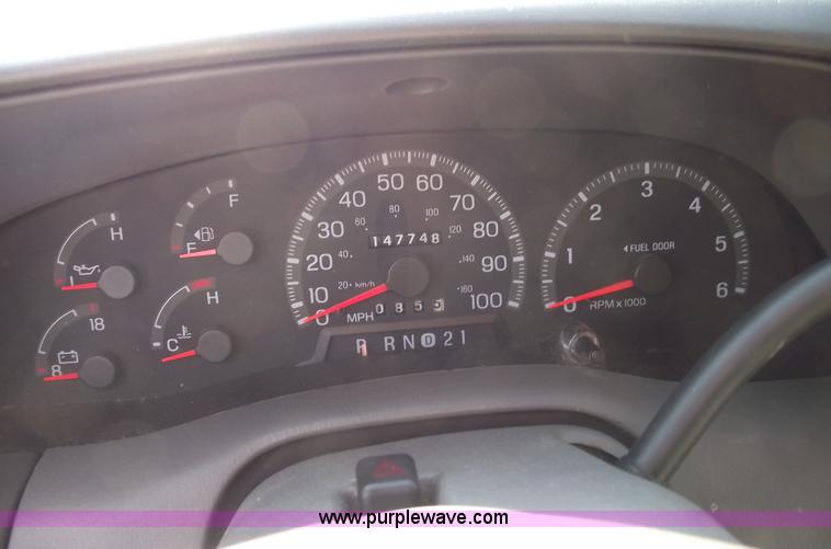 image for item C5568 1997 Ford Expedition XLT SUV