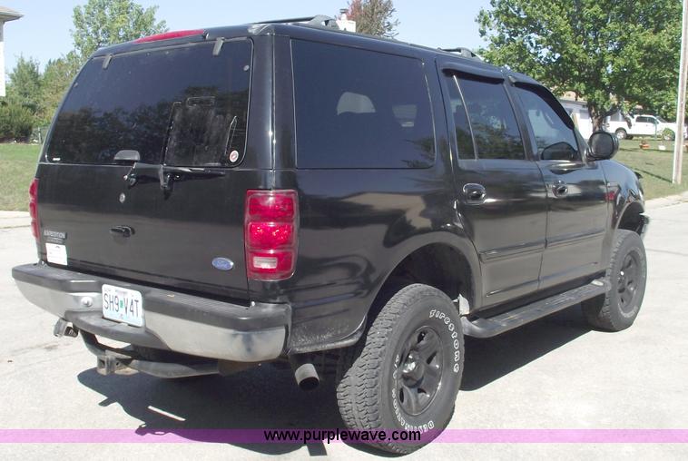image for item C5579 1997 Ford Expedition XLT SUV