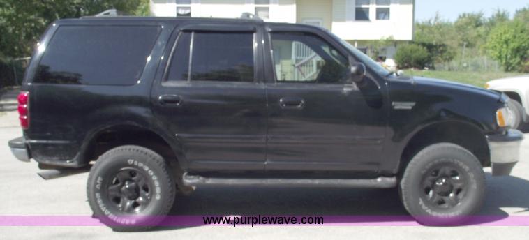 image for item C5579 1997 Ford Expedition XLT SUV