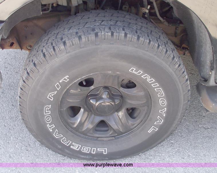 image for item C5579 1997 Ford Expedition XLT SUV