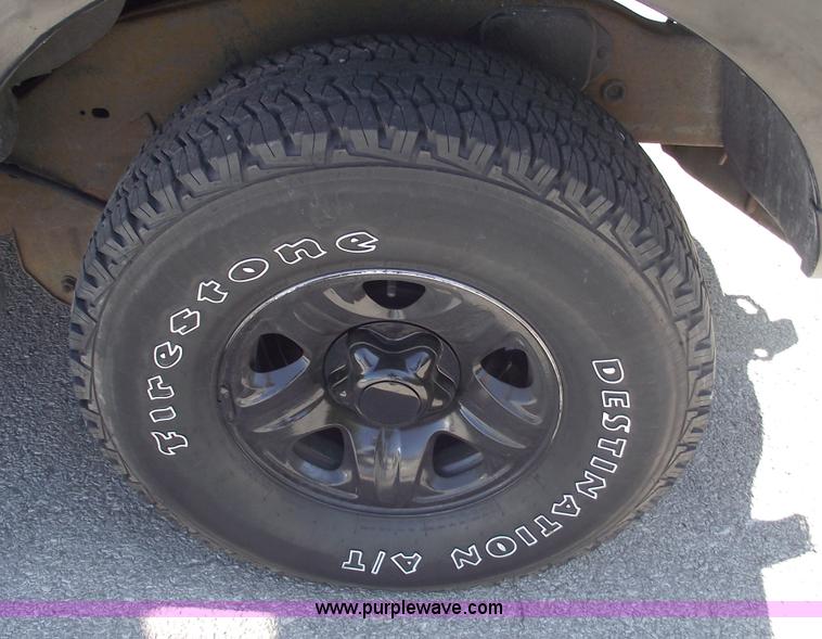 image for item C5579 1997 Ford Expedition XLT SUV