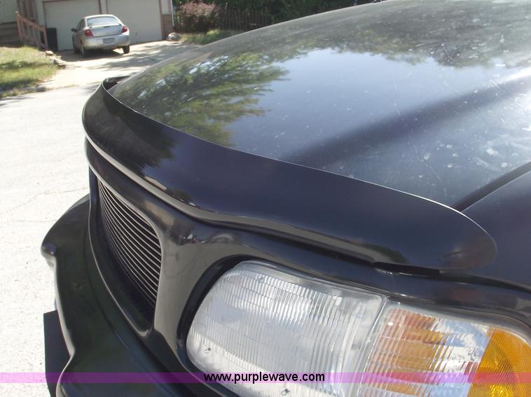 image for item C5579 1997 Ford Expedition XLT SUV