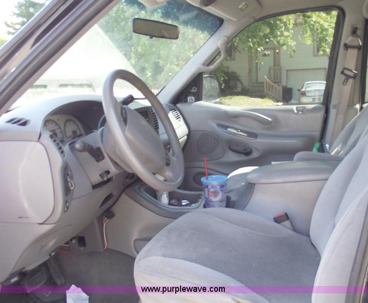 image for item C5579 1997 Ford Expedition XLT SUV