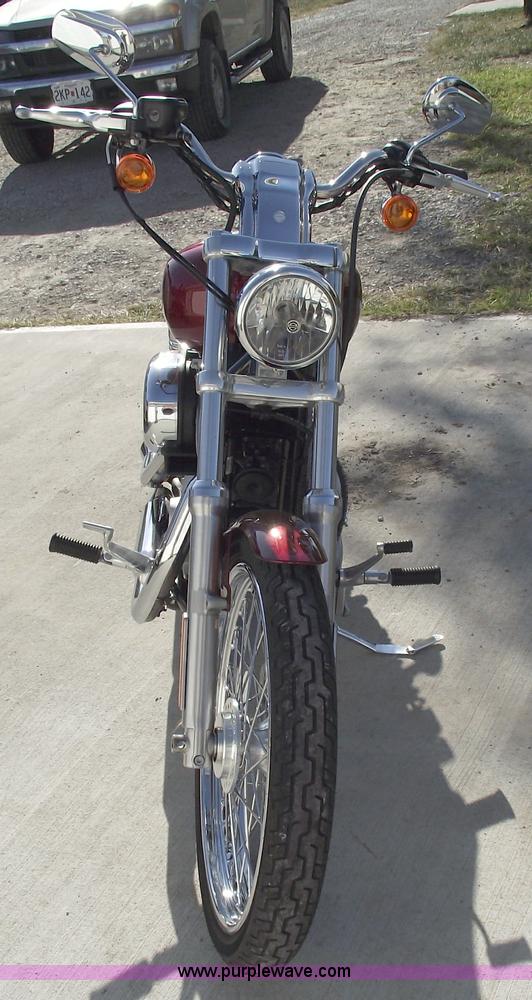 image for item C5622 2009 Harley Davidson XL 883 Custom