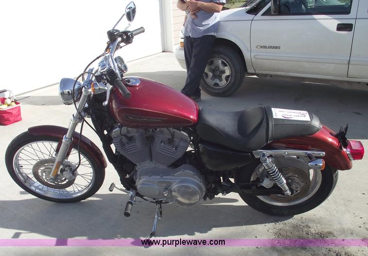 image for item C5622 2009 Harley Davidson XL 883 Custom