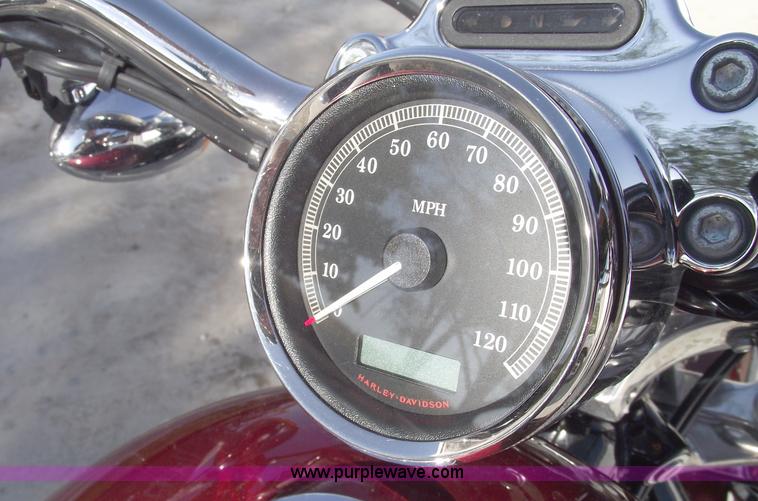 image for item C5622 2009 Harley Davidson XL 883 Custom