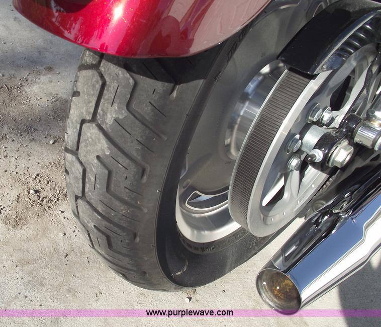 image for item C5622 2009 Harley Davidson XL 883 Custom