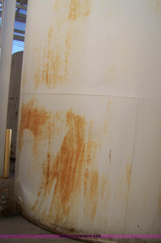 image for item C9385 Above ground steel vertical bulk storage tank
