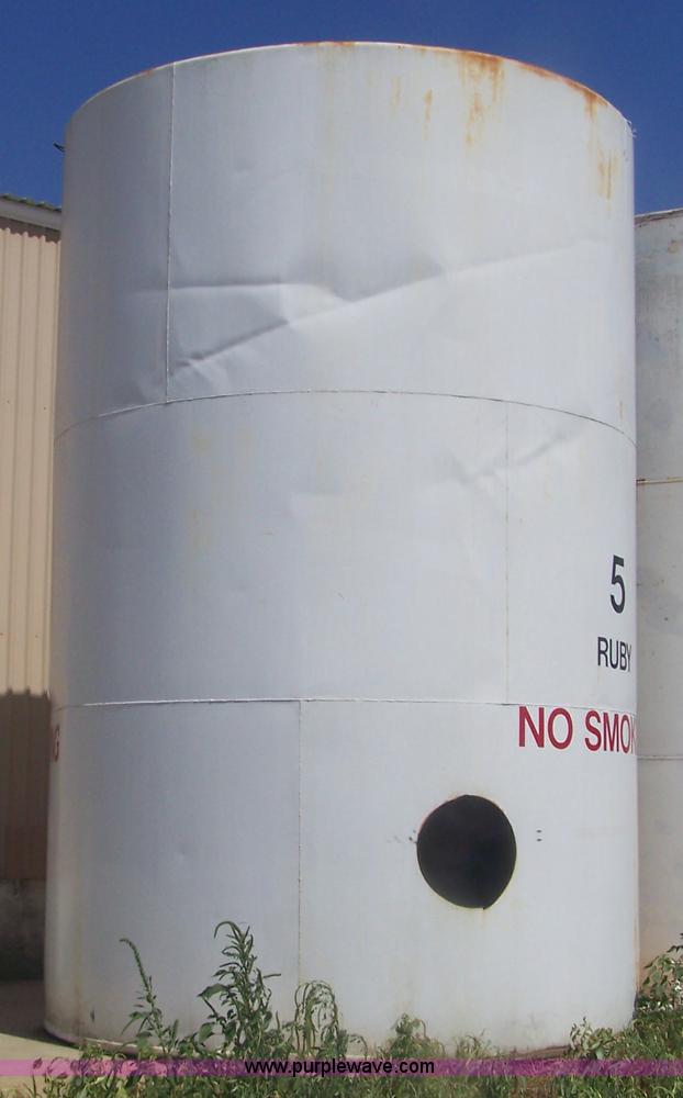 image for item C9387 Above ground steel vertical bulk storage tank