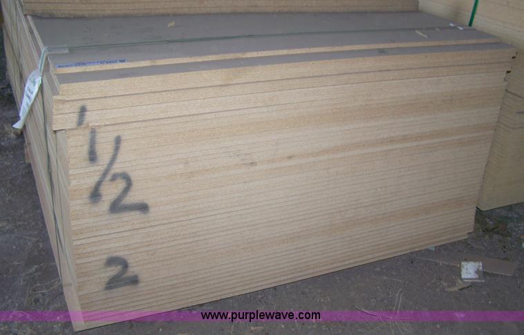 image for item C9405 (50) full sheets of particle board